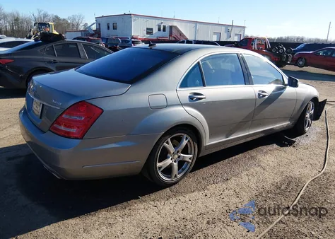 2013 Mercedes-Benz S 550 4Matic из США, поврежденный, VIN WDDNG9EB2DA532677
